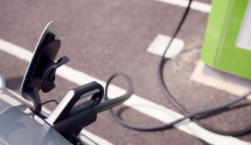 Bądź „zielony” z Renault ZOE – elektryczny samochód idealny do miasta